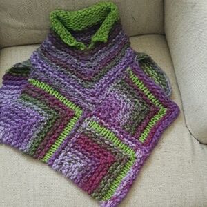 NWOT Handmade Wool Knit Scarf